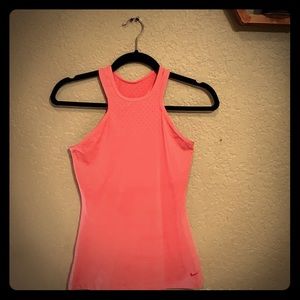 Nike Workout Tank Top 🌺